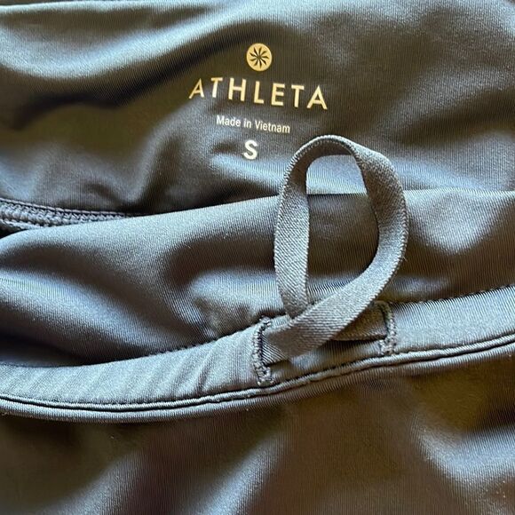 EXCELLENT CONDITION WOMEN’S ATHLETA SWAGGER DARK GRAY SMALL LAYERED SKORT - Picture 4 of 8